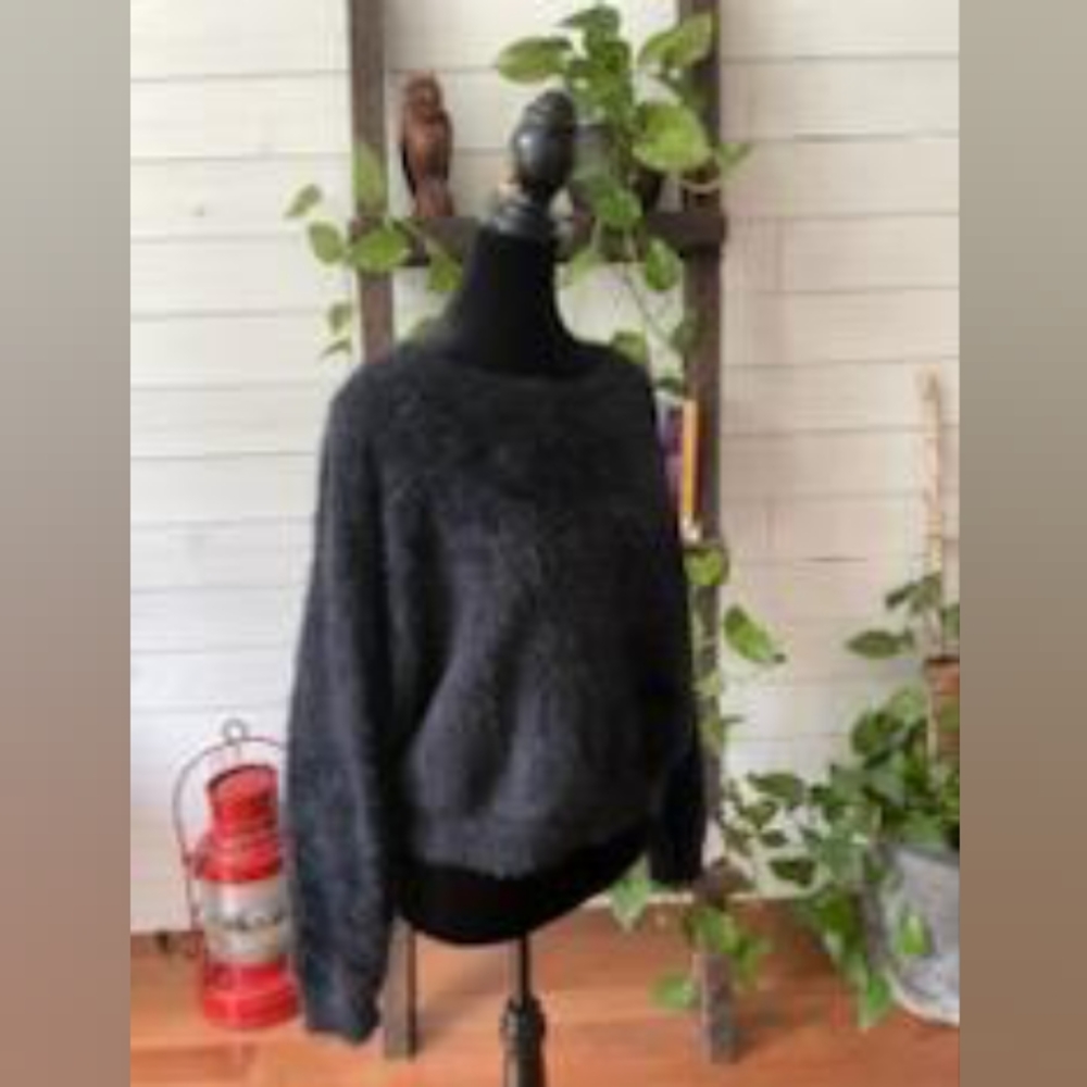 Double Zero Sweater